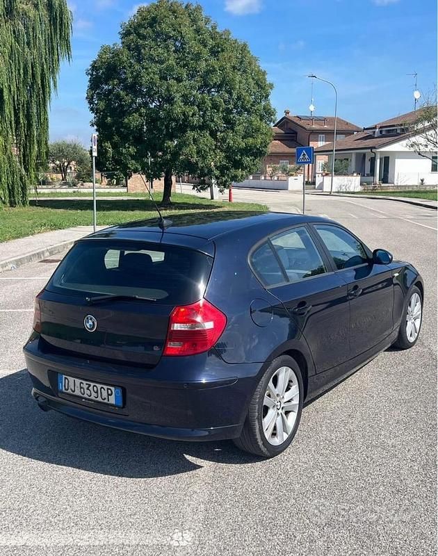 Usata BMW 118 2008 Blu Utilitaria