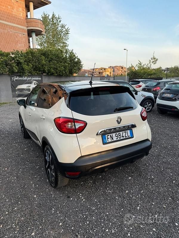 Usata Renault Captur 90 CV (66 kW) 2015 SUV