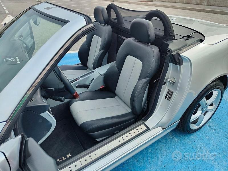 Usata Mercedes SLK320 218 CV (160 kW) 2003 Cabrio
