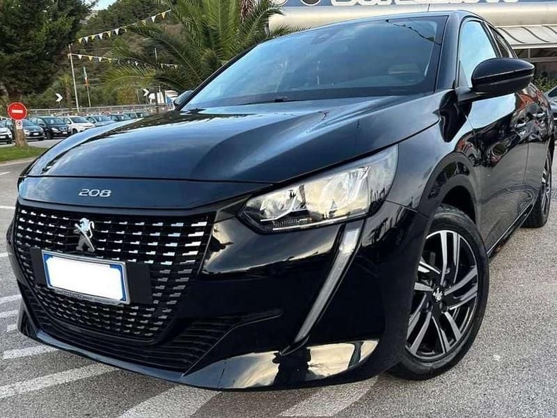 Nero Usata 2021 Peugeot 208 Allure Due volumi | 12.900 € (Buon prezzo) - Immagine 1/4