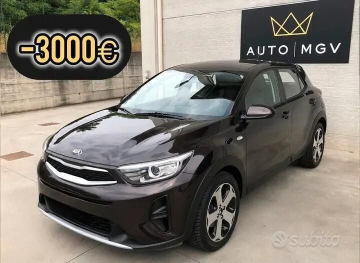 Usata 2020 Kia Stonic Urban SUV | 11.900 € (Ottimo prezzo) - Immagine 1/4