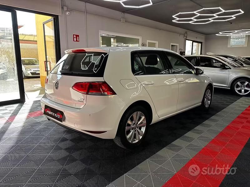 Usata VW Golf VII 110 CV (80 kW) 2015 Bianco Berlina