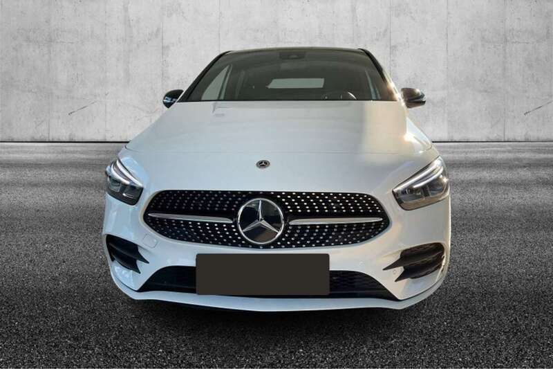 Usata Mercedes B200 Premium 163 CV (119 kW) 2022 Bianco Utilitaria