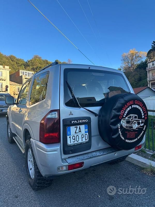 Usata Mitsubishi Pajero 115 CV (84 kW) 2003 Argento SUV