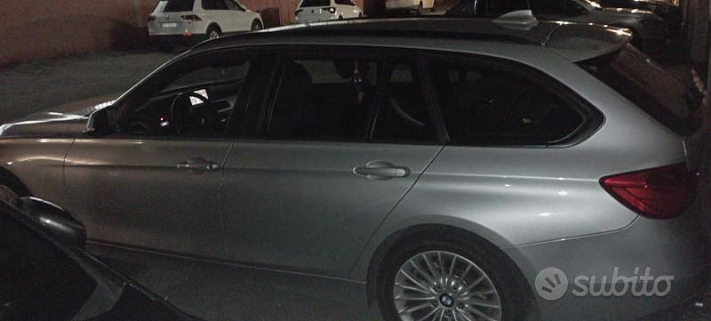 Usata BMW 318 143 CV (105 kW) 2013 Grigio Station wagon
