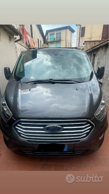 Usata 2021 Ford Tourneo Custom Furgone | 28.000 € (Ottimo prezzo) - Immagine 1/4