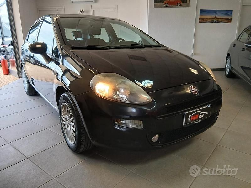Usata Fiat Punto 69 CV (50 kW) 2017 Nero Utilitaria