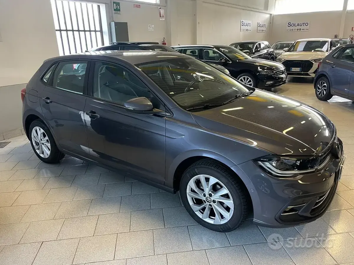Usata VW Polo Style 95 CV (69 kW) 2025 Grigio Utilitaria