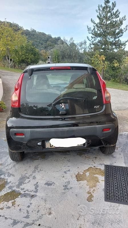 Usata Peugeot 107 2007 Nero Utilitaria