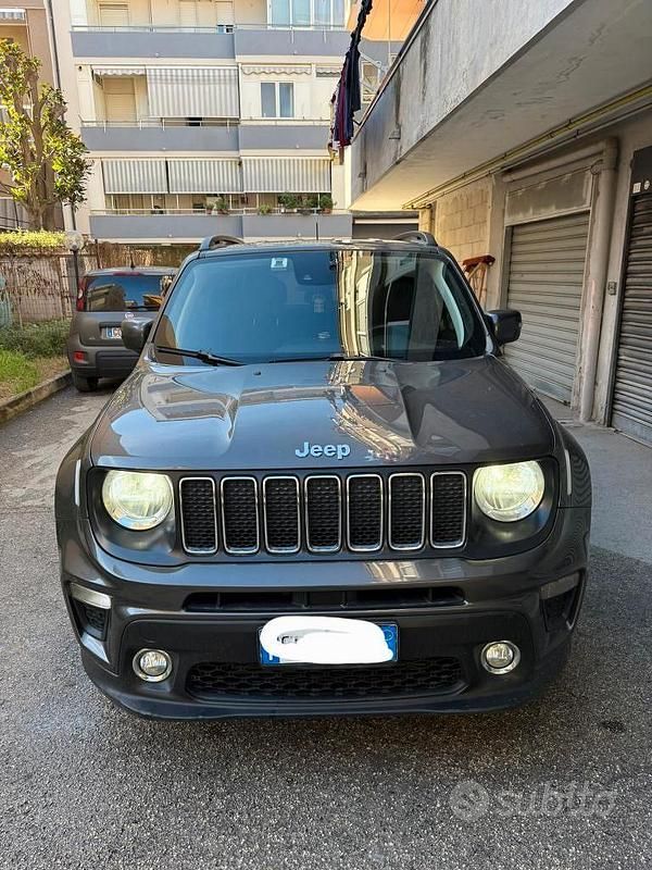 Usata Jeep Renegade 140 CV (102 kW) 2019 Grigio SUV
