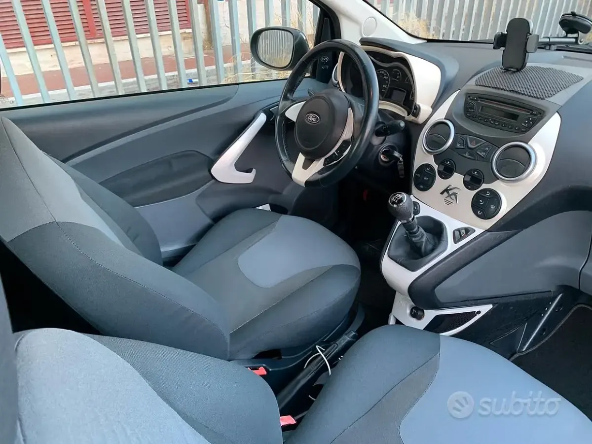 Usata Ford Ka Titanium 69 CV (50 kW) 2012 Utilitaria