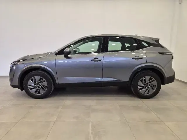 Usado Nissan Qashqai Acenta 140 CV (102 kW) 2025 Verde SUV