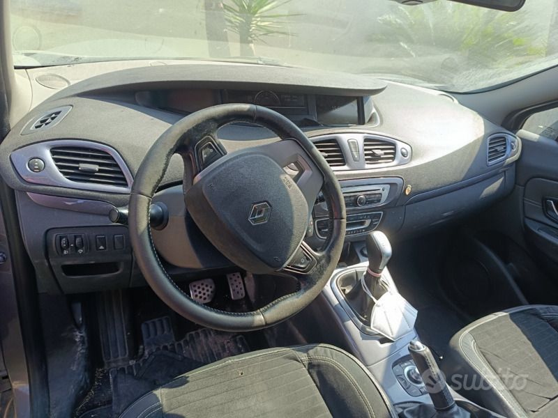 Usata 2014 Renault Sc nic III 110 CV Monovolume Puglia Privato 
