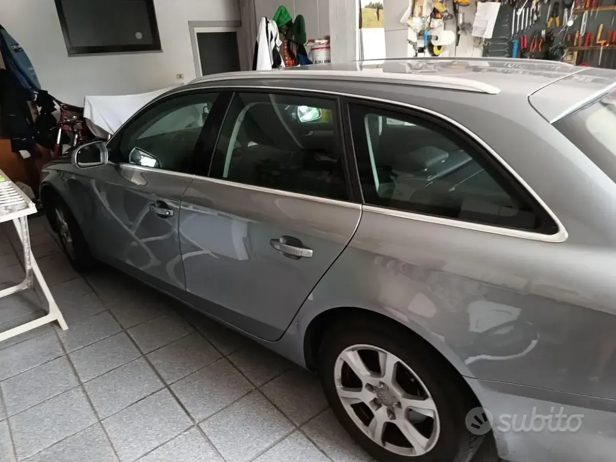 Usata Audi A4 120 CV (88 kW) 2009 Grigio Station wagon