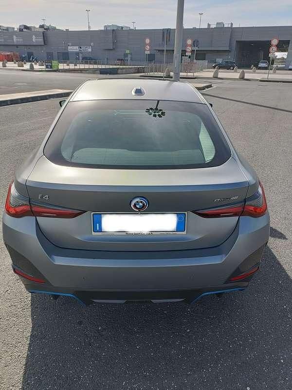 Usata BMW i4 M Sport 105 kW (143 CV) 2022 Grigio Berlina