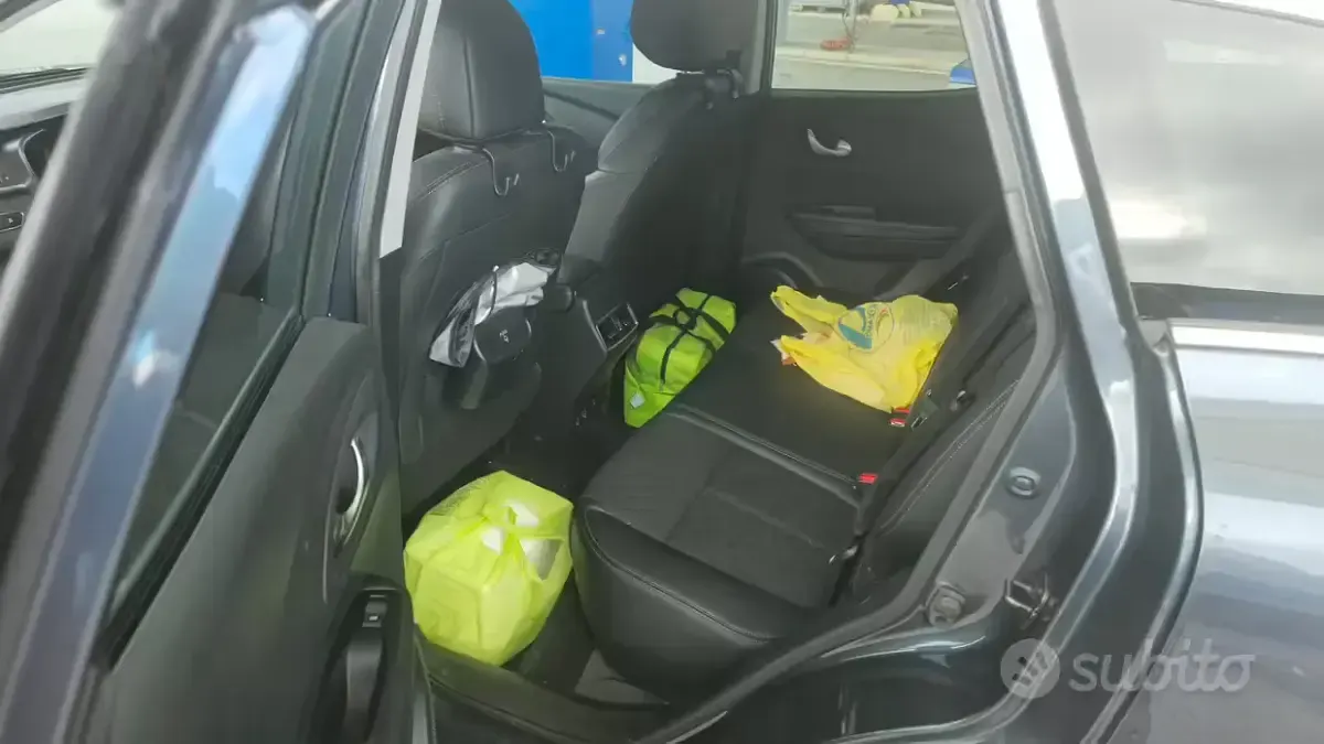 Usata Renault Kadjar 116 CV (85 kW) 2019 Grigio SUV
