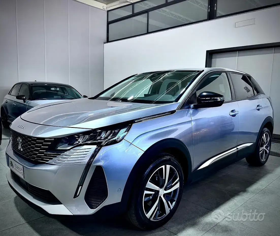 Usata Peugeot 3008 Allure 131 CV (96 kW) 2022 Grigio SUV