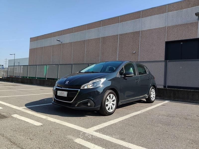 Usata Peugeot 208 Active 68 CV (50 kW) 2018 Blu/azzurro Utilitaria