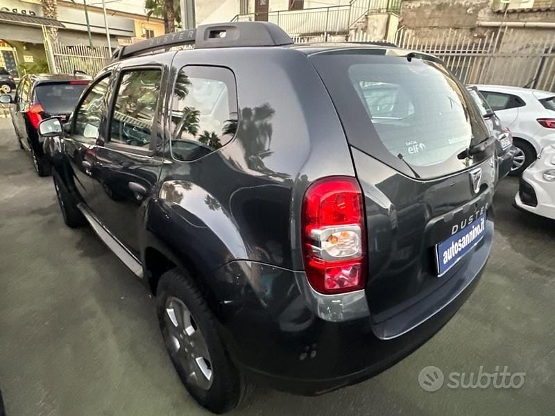 Usata Dacia Duster 115 CV (84 kW) 2017 Grigio Berlina