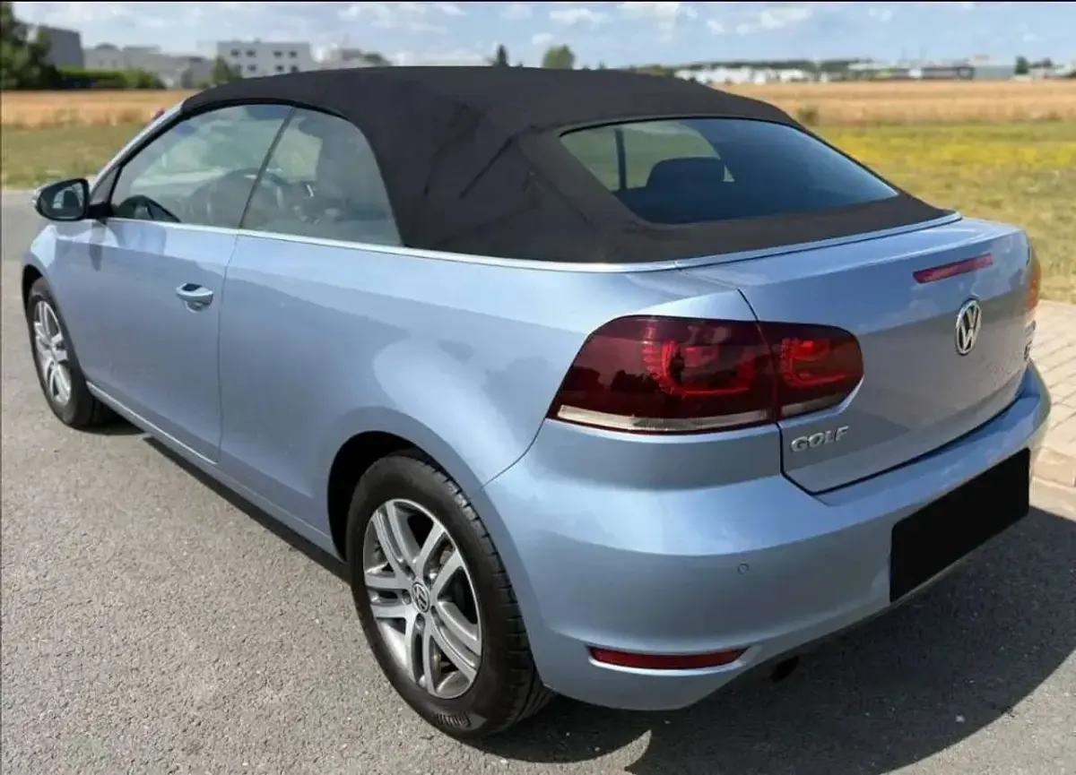 Usata VW Golf Cabriolet 105 CV (77 kW) 2012 Shark blue Cabrio