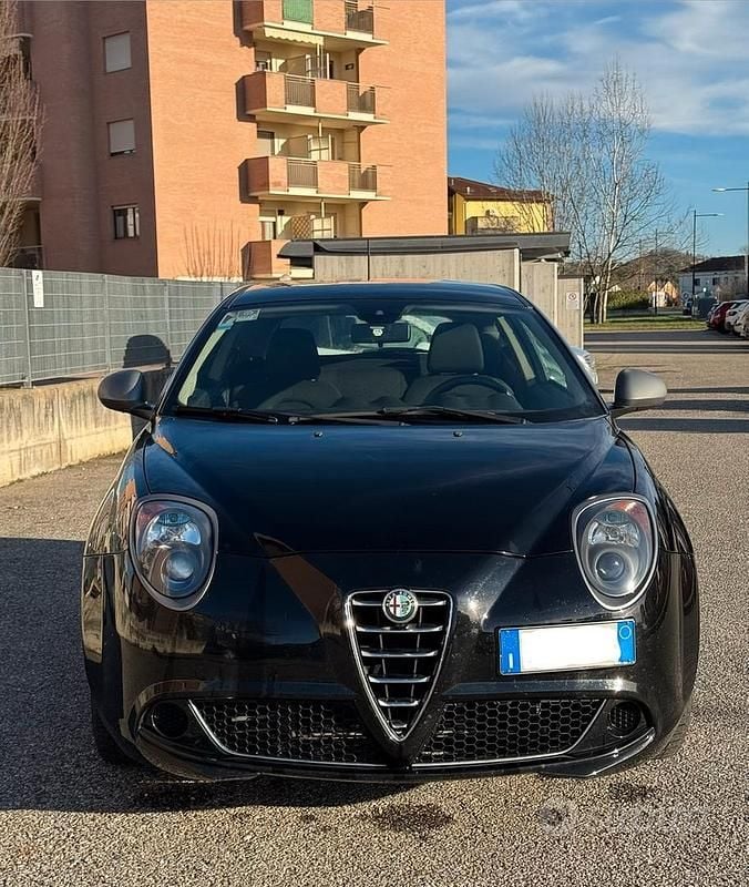 Usata Alfa Romeo MiTo 70 CV (51 kW) 2015 Nero Utilitaria