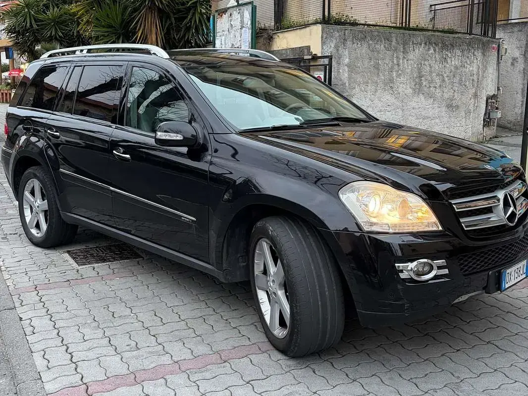 Usata Mercedes GL320 224 CV (164 kW) 2009 Nero SUV