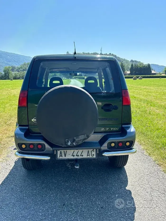 Usata Nissan Terrano 125 CV (91 kW) 1997 Verde SUV