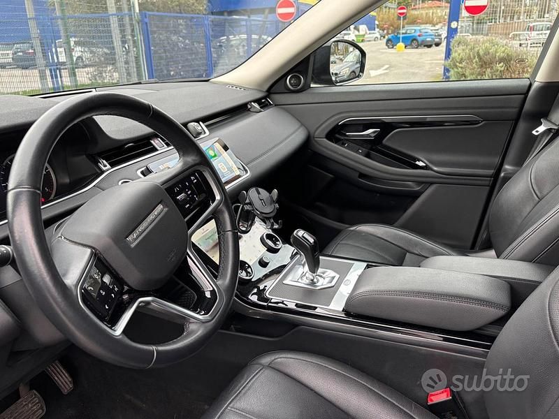 Usata Land Rover Range Rover evoque 160 CV (117 kW) 2022 Grigio SUV