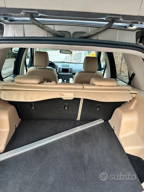 Usata Land Rover Freelander 2 HSE 160 CV (117 kW) 2008 Grigio SUV