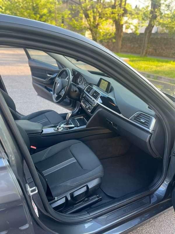 Usata BMW 318 Comfort Edition 150 CV (110 kW) 2015 Grigio Station wagon