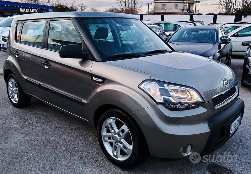 Usata Kia Soul 127 CV (93 kW) 2013 Grigio SUV