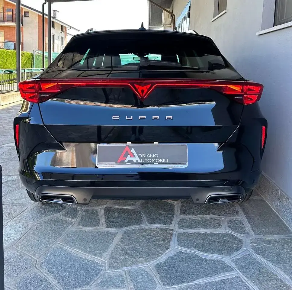 Usata Cupra Leon 150 CV (110 kW) 2025 Nero SUV