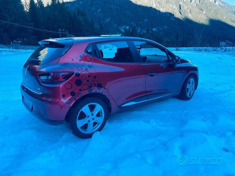 Usata Renault Clio IV 75 CV (55 kW) 2012 Rosso Berlina