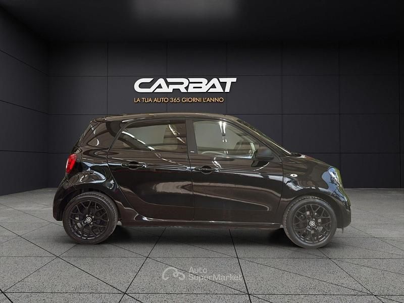 Usata Smart ForFour Prime 71 CV (52 kW) 2015 Nero Utilitaria