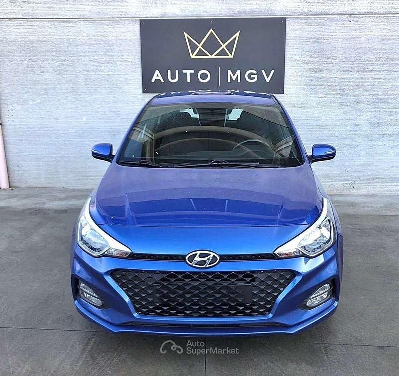 Usata Hyundai i20 75 CV (55 kW) 2020 Blu/azzurro Utilitaria