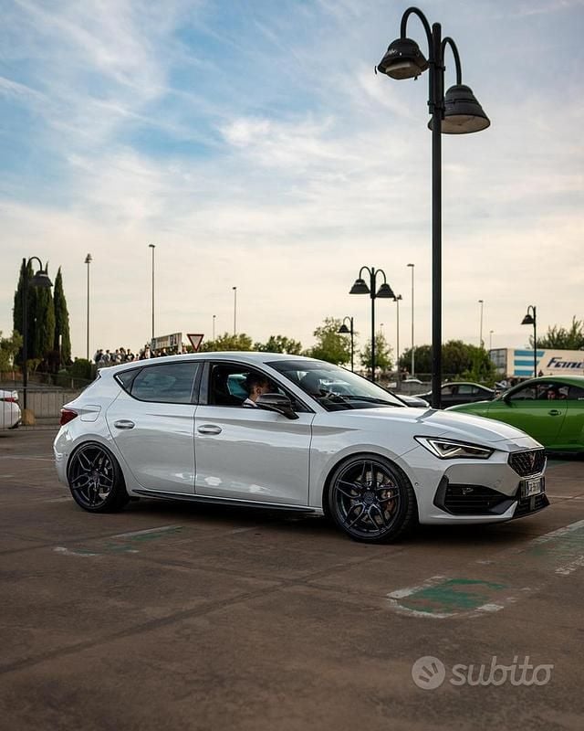 Usata 2023 Cupra Leon VZ Due volumi | 38.000 € - Immagine 1/4