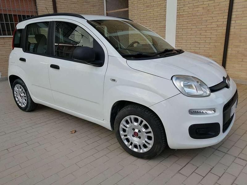 Usata Fiat Panda Easy 69 CV (50 kW) 2014 Bianco Utilitaria