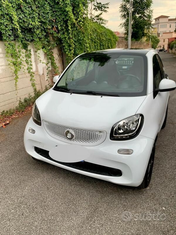 Usata 2016 Smart ForTwo Coupé Prime Utilitaria | 13.900 € (Molto cara) - Immagine 1/4