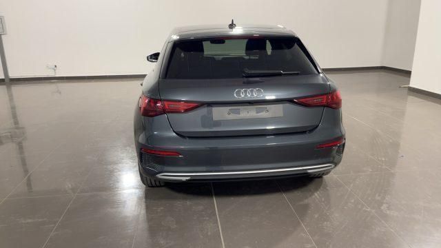 Usata Audi A3 Advanced 116 CV (85 kW) 2022 Grigio Berlina
