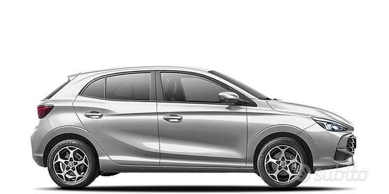 Grigio Nuova 2025 MG MG3 Due volumi | 15.700 € (Buon prezzo) - Immagine 1/1