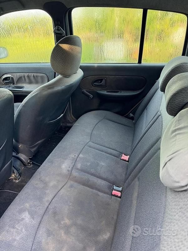 Usata Renault Clio 2004 Grigio Utilitaria