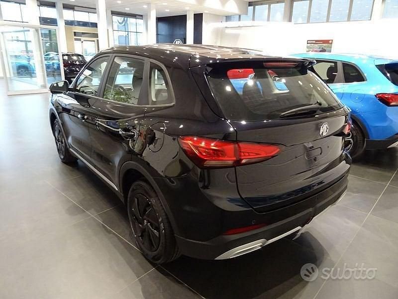 Nuova MG ZS 115 CV (84 kW) 2025 Nero SUV