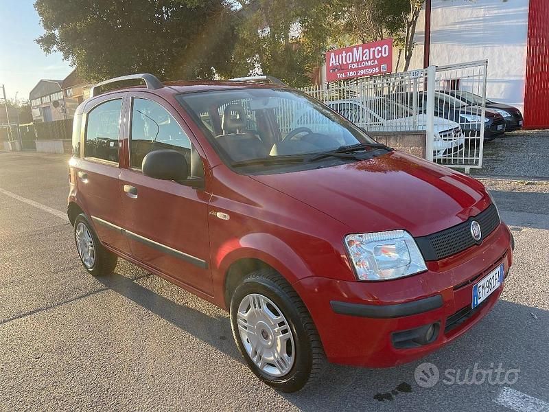 Rosso Usata 2012 Fiat Panda Dynamic Tre volumi | 2900 € (Buon prezzo) - Immagine 1/4