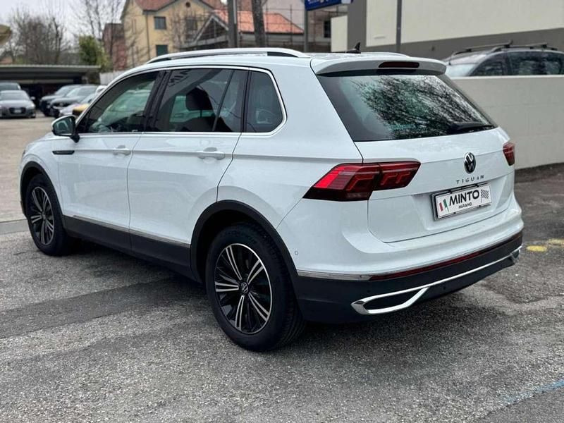 Usata VW Tiguan Elegance 150 CV (110 kW) 2022 Bianco SUV