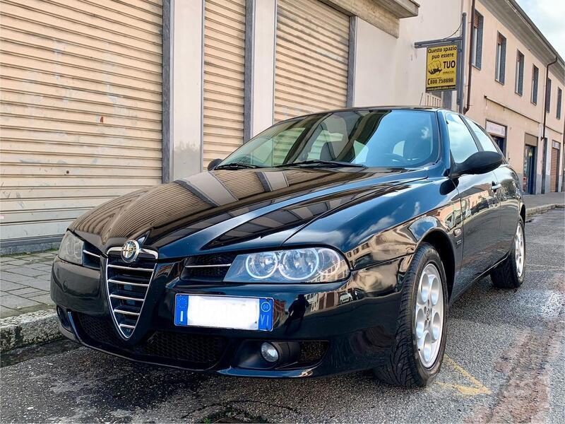 Usato 2004 Alfa Romeo 156 2.5 Benzin 192 CV (9.900 €)