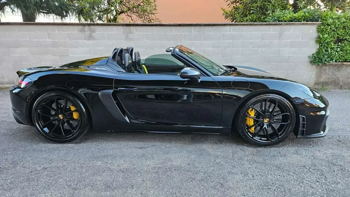 Usata Porsche 718 Spyder 420 CV (308 kW) 2021 Nero Cabrio