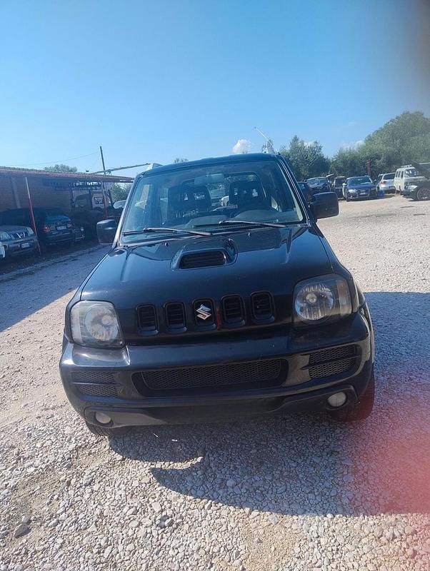 Usata 2007 Suzuki Jimny SUV | 9500 € (Cara) - Immagine 1/4