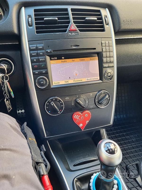 Usata Mercedes B200 Premium 2010 Nero Monovolume