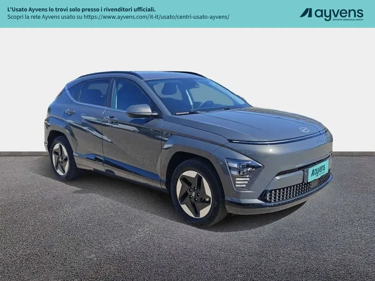 Usata Hyundai Kona 114 kW (156 CV) 2024 Ecotronic gray SUV