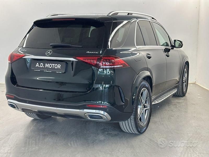 Begagnad Mercedes GLE300 Premium Plus 272 HK (200 kW) 2022 SUV
